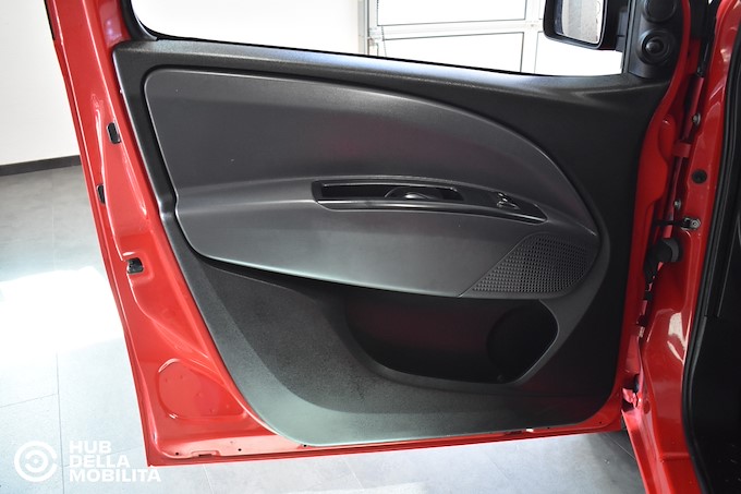 FIAT Doblò 1.4 T-Jet 16V Natural Power Dynamic